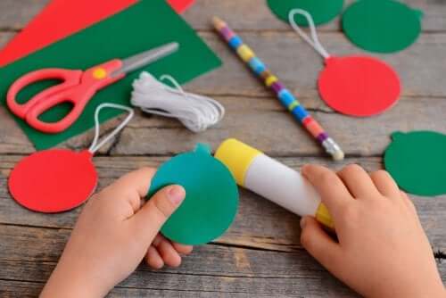 Christmas Crafts to Make at Home with Your Family