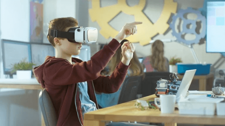 Virtual and Augmented Reality in the Classroom: Benefits and Limitations