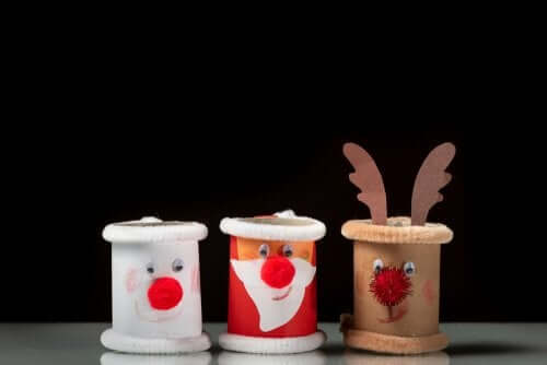 Christmas Crafts to Make at Home with Your Family
