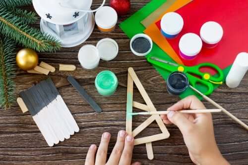 Christmas Crafts to Make at Home with Your Family