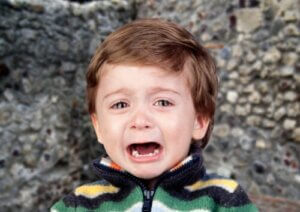 4 Tips to Stop Your Child from Screaming in Public