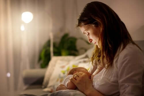 Do Women Lose Weight While Breastfeeding?