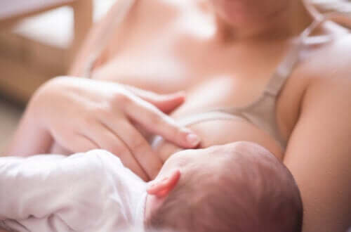 Do Women Lose Weight While Breastfeeding?