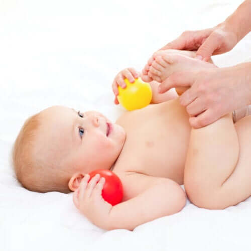 6 Development Exercises for Babies Who Are 4-6 Months Old