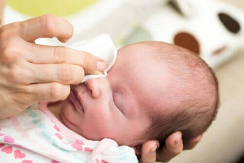Blocked Tear Duct: Massage and Hygiene
