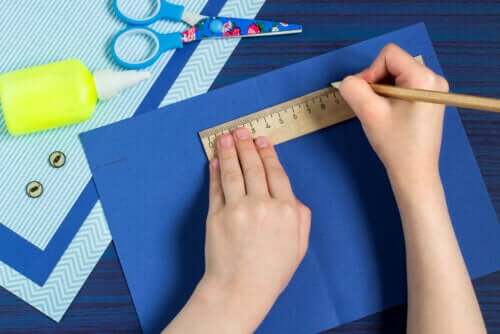All crafts made by children have originality.