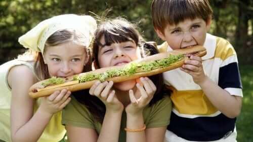 Middle Child Syndrome: What You Should Know