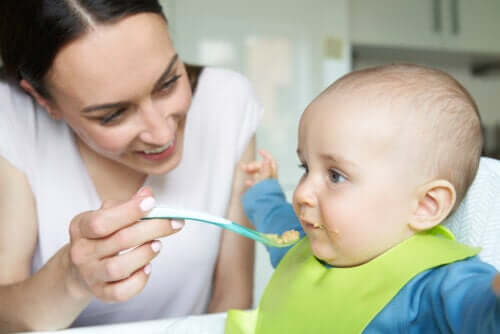 Introducing Babies to Solid Foods