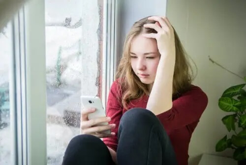 Social Media Use and Eating Disorders in Adolescents