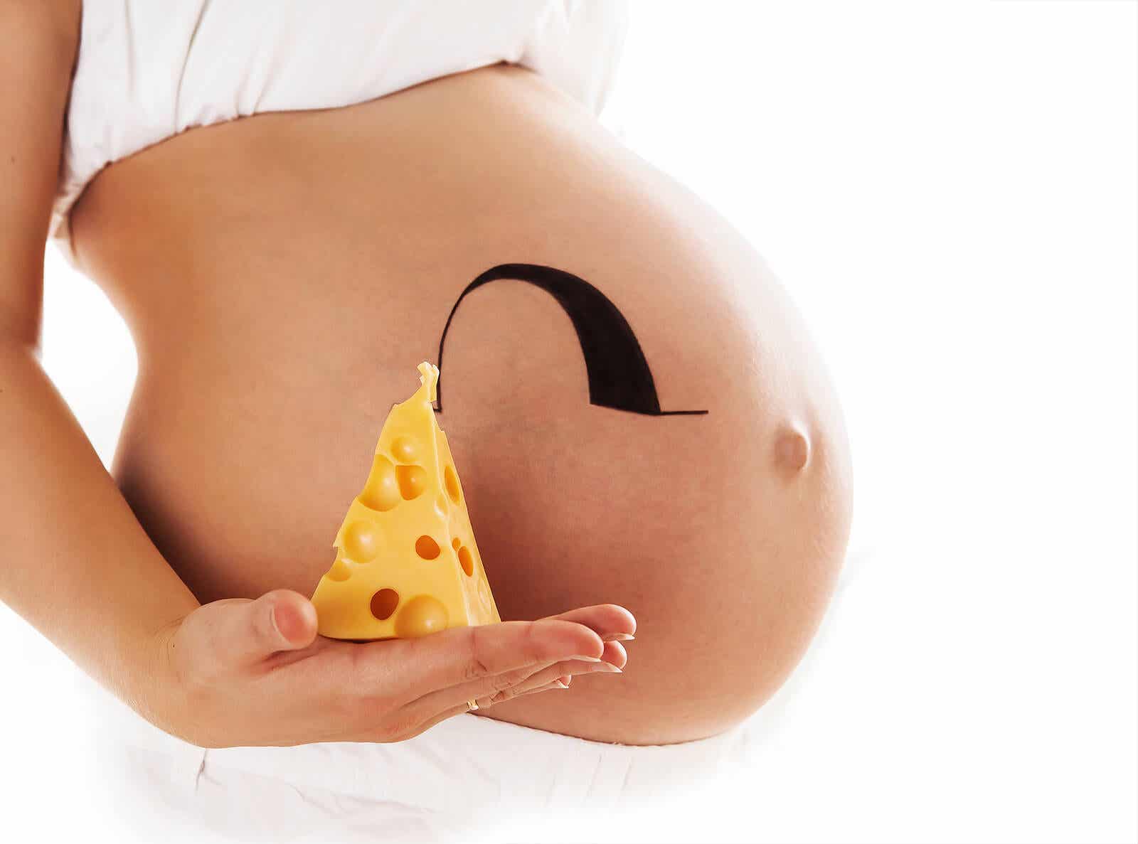 Kvinde med ost under graviditet