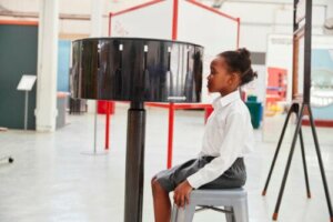 How to Make a Homemade Zoetrope?