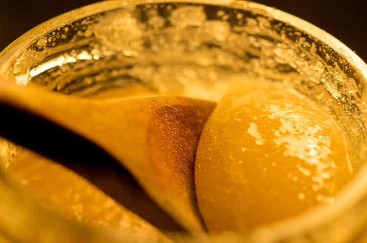 Royal Jelly During Pregnancy: Is It Recommended?