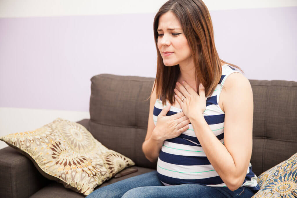 4 Natural Heartburn Remedies when You're Pregnant