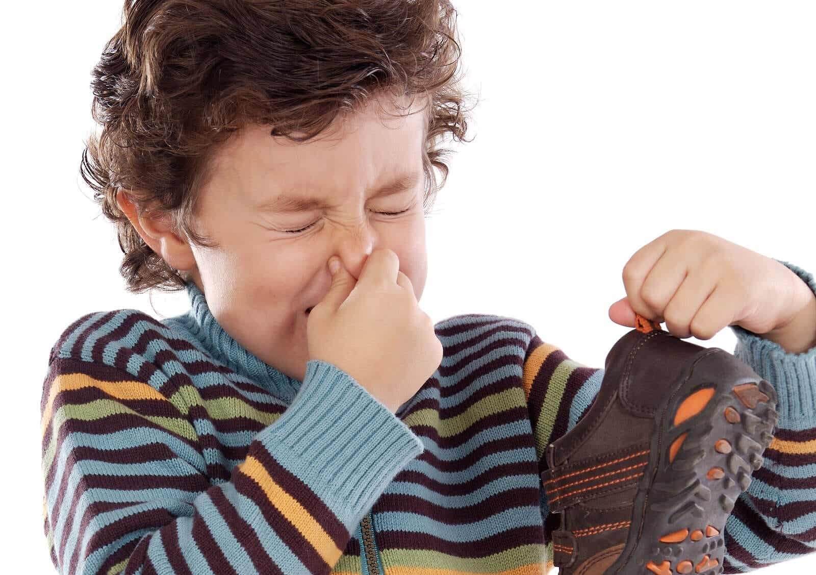 10 Tips to Prevent Foot Odor in Children