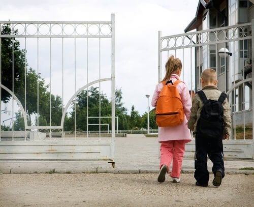 8 Mistakes Parents Make On the First Days of School