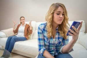 Bad influences: Is It Possible to Control Them?