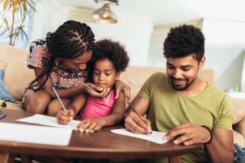 Should Parents Compliment Their Children?