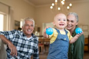 8 Development Exercises for 7-to-9-Month-Olds