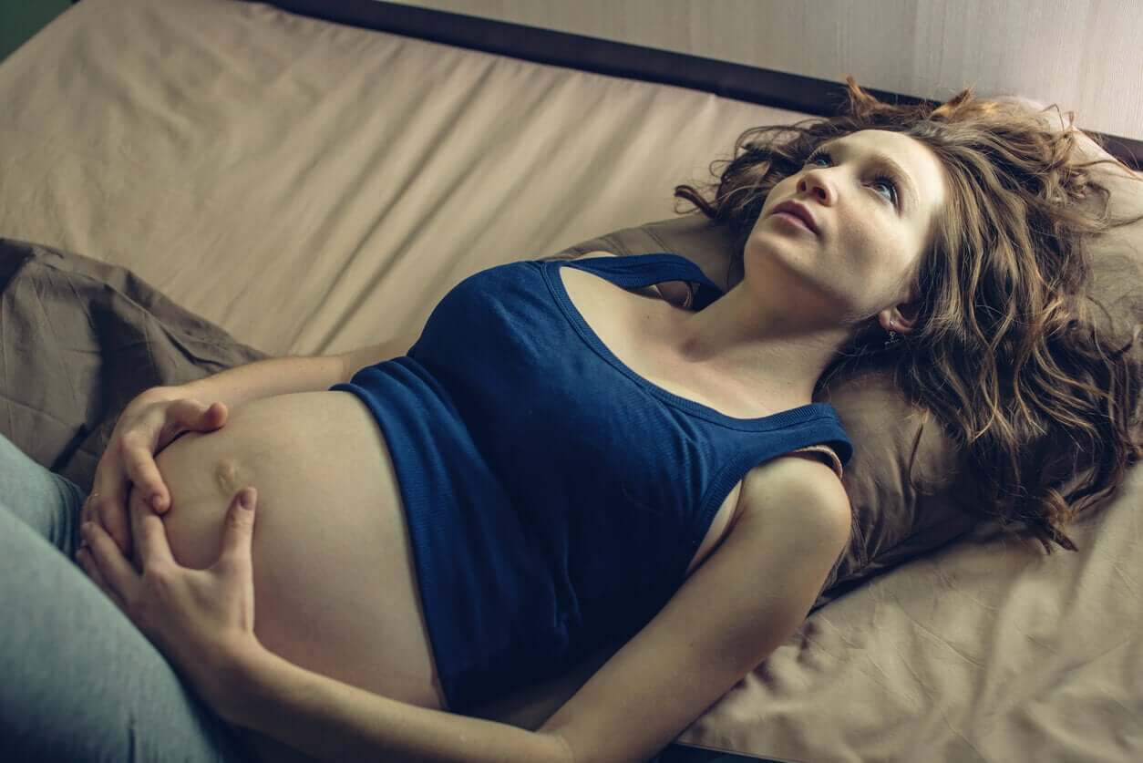 Zwangere vrouw heeft last van slapeloosheid