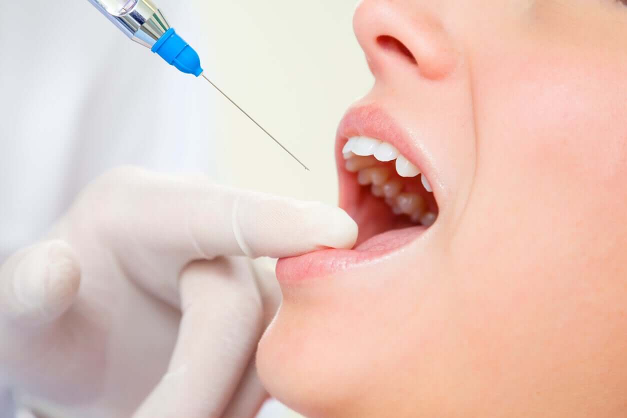 Zahnärztliche Anästhesie - Spritze