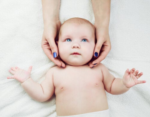 How to Give a Facial Massage to Your Baby?