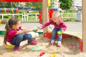 Why Shouldn't You Force Your Kids to Share?