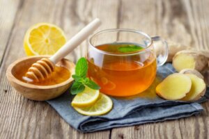 Home Remedies for a Sore Throat in Children