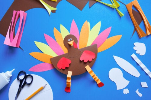 3 Thanksgiving Crafts for Kids
