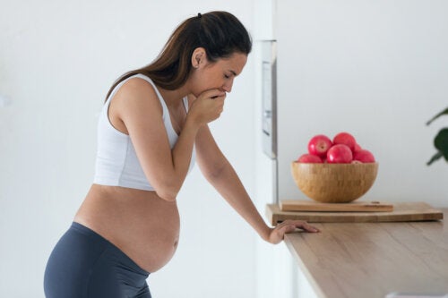 What to Eat to Combat Nausea and Vomiting During Pregnancy?