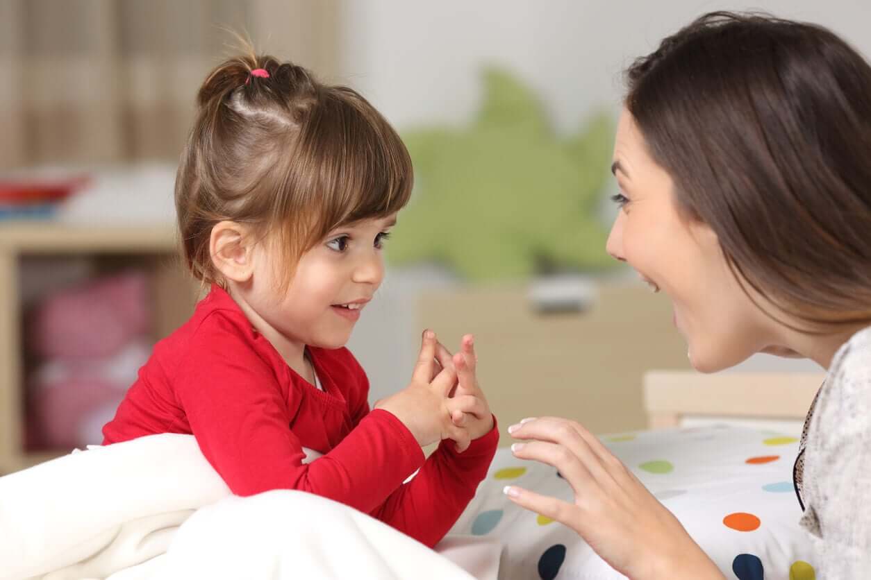 Hoe kun je de dialoog met jonge kinderen bevorderen