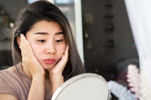 How to Avoid a Swollen Face During Pregnancy?