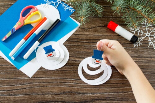 3 Ideas for Making Winter Crafts With Children