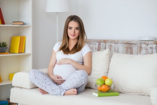 7 Ideal Fruits for Pregnant Women