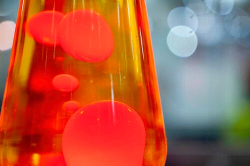 How to Make a Lava Lamp With Your Children?