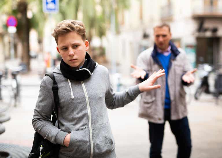 4 Factoren die tot opstandig gedrag bij tieners leiden