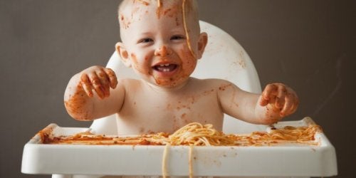What to Do When Your Baby Throws Food