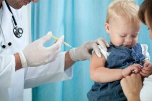 11 Keys to Reassuring Your Child During an Injection