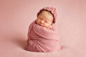 40 Girl Names that Start With the Letter V