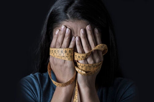5 Tips to Prevent Eating Disorders in Adolescents