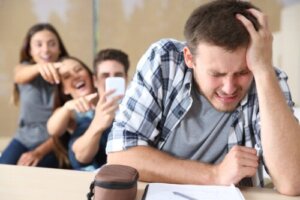 Happy Slapping: What Is It and Why Is It So Cruel