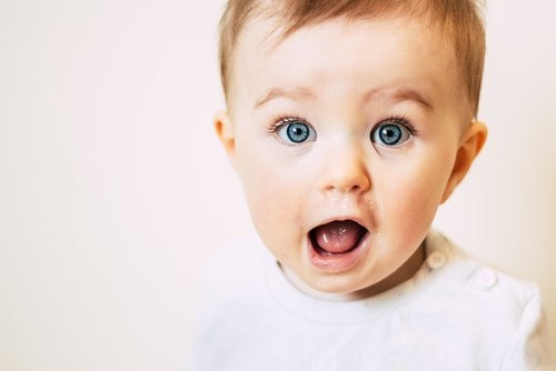 How Does Nonverbal Communication Develop in Children?