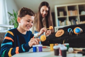 How to Make a Solar System with Paper Mache