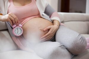 When a Baby Descends into the Pelvis During Pregnancy