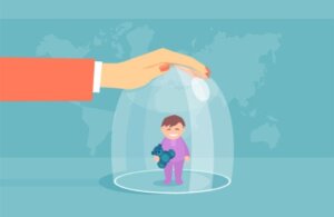 5 Recommendations for Overprotective Mothers