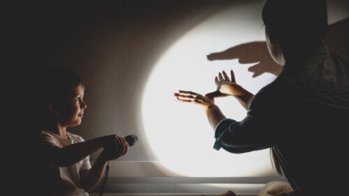 Top 10 Games to Play at Home with Children