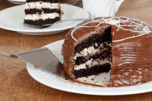 Chocolate Sponge Cake with Cream Filling Recipe