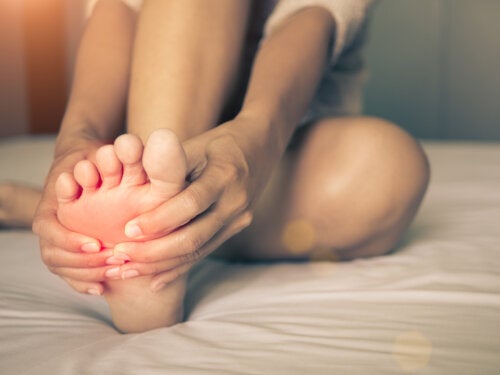 12 Tips to Prevent Foot and Leg Cramps During Pregnancy