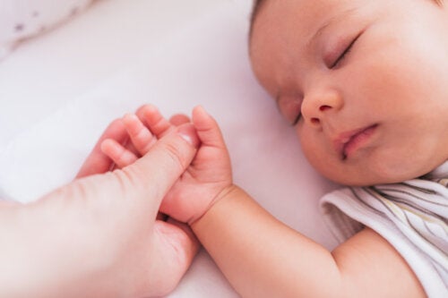Summer Sleeping: 7 Tips to Help Your Baby Sleep Better