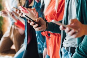 How to Treat Addiction to New Technologies in Adolescents