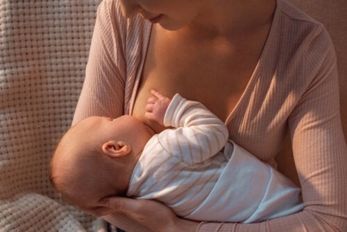 The Effects of Breastfeeding on Teeth